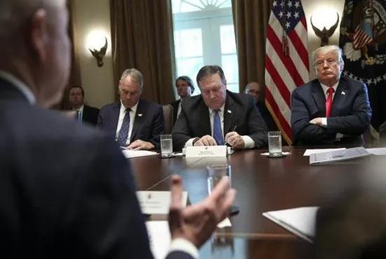 ��16�գ��������ڰ׹������ٿ��ڸ���飬�ص����۶��й�ó���Ʋ����⡣